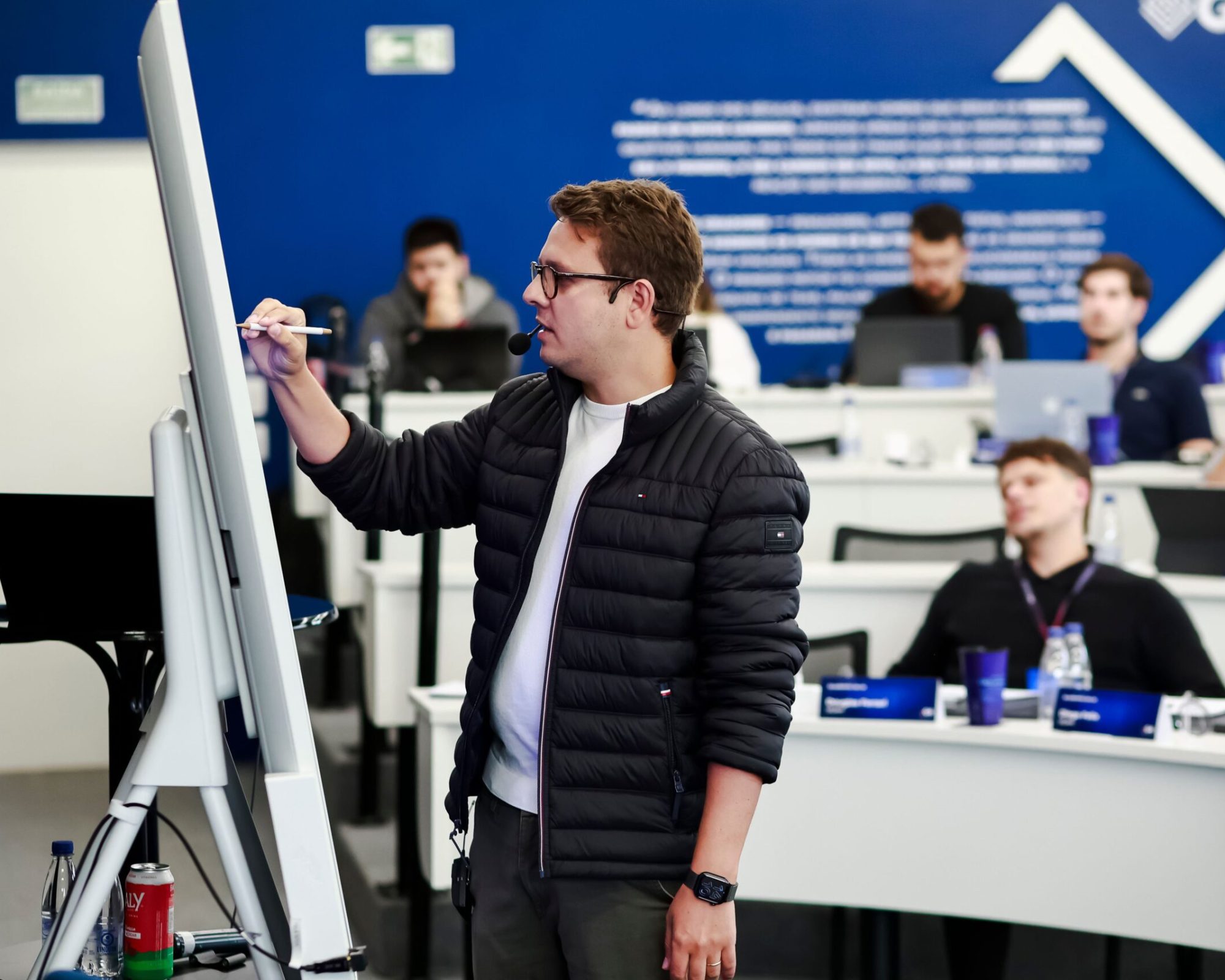 v2_0d37f43a-35e5-4d94-a46b-f0057e4d0fc6